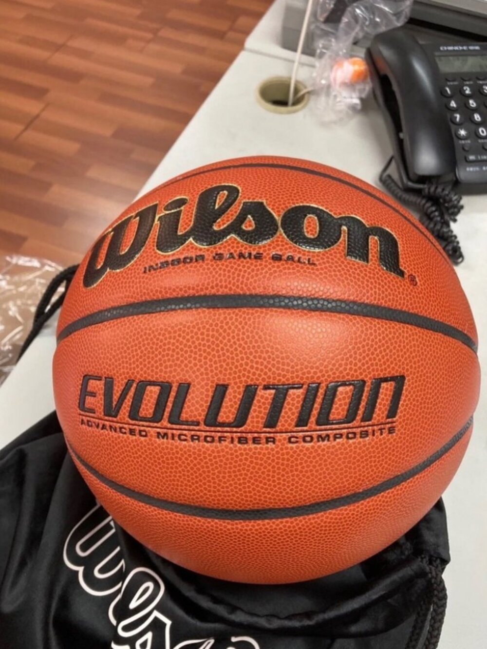 Wilson Evolution Official Game Ball Size 7 / 29.5’ Basketball